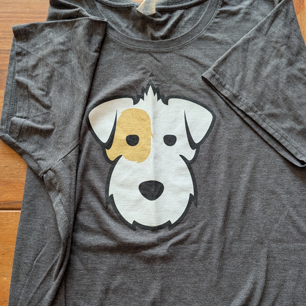 Gray Dog Graphic T-Shirt